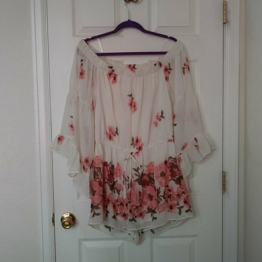 NEW Floral Off the Shoulder Romper